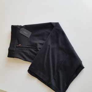 Mid pencil skirt